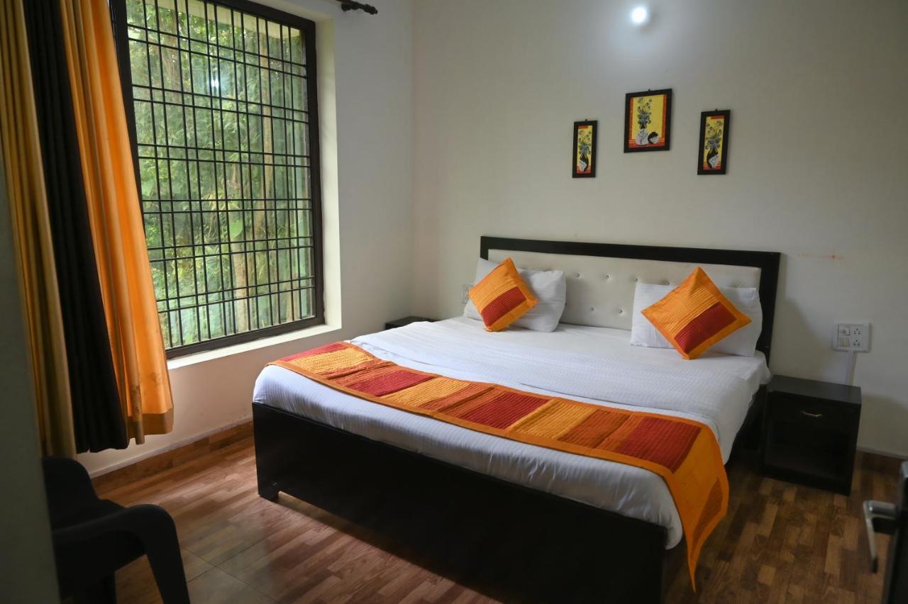 Upvan Inn Bhimtal Bagian luar foto