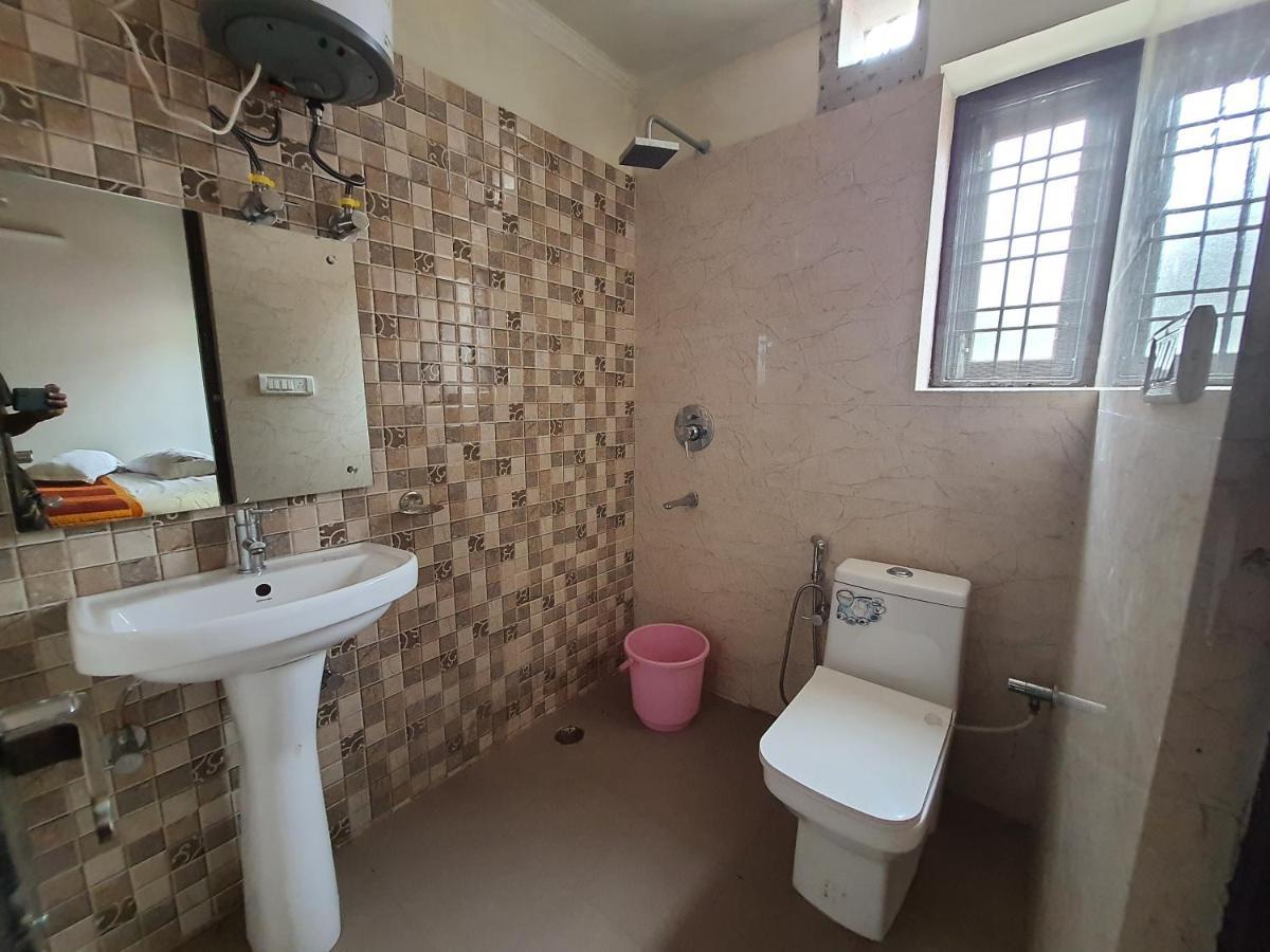 Upvan Inn Bhimtal Bagian luar foto